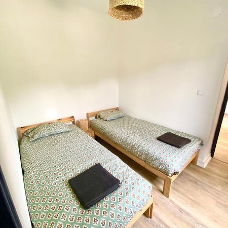 Pine & Apple Sintra Beach House Коларес Экстерьер фото